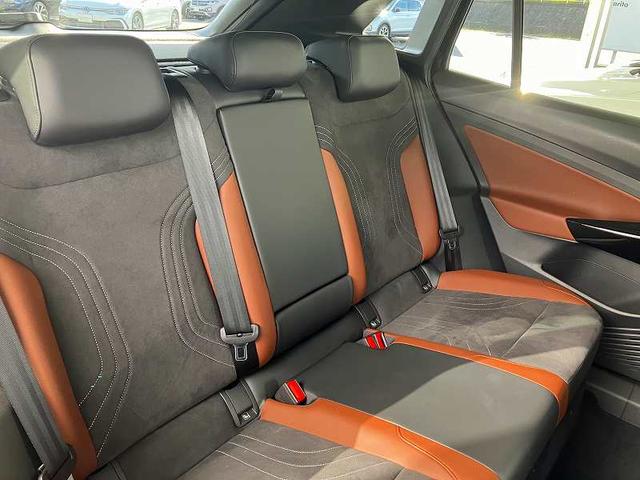 ＩＤ．４ プロ　ＤＥＭＯ　ＣＡＲ　ＥＴＣ　本革シート　アラウンドビューカメラ　ドライバー疲労検知システム　レーンチェンジアシストシステム　シートヒーター　ＬＥＤマトリックスヘッドライト　アルミホイール（２０インチ）（19枚目）