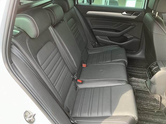 パサートヴァリアント TDI Rライン DEMO CAR(12枚目)