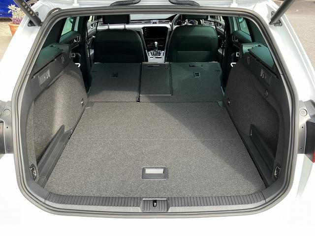 パサートヴァリアント TDI Rライン DEMO CAR(15枚目)