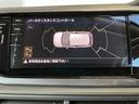 狭いスペースでの駐車や車庫入れも前後左右に付いたクリアランスソナーで教えてくれます