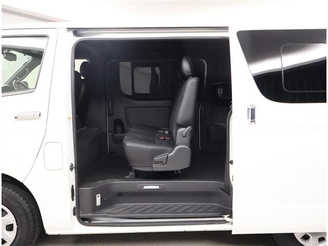 ハイエースバン スーパーGL ダークプライムII 運転席助手席エアバック ESC フルフラット スマートエントリー LEDライト 地デジ エアコン パワーウィンドウ エアバック キーレスエントリー イモビライザー ETC付き パワーステアリング(22枚目)