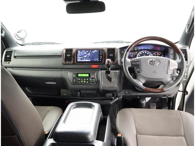 ハイエースバン スーパーGL 50TH アニバーサリーリミテッド 地デジ 衝突軽減ブレーキ AC100V電源 助手席エアバック ETC LEDヘッドライト ABS 左右電動スライドドア DVD スマートキー メモリナビ 横滑り防止機能 キーレス オートエアコン(5枚目)