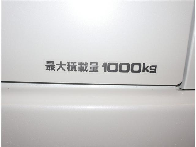 ハイエースバン スーパーGL 50TH アニバーサリーリミテッド 地デジ 衝突軽減ブレーキ AC100V電源 助手席エアバック ETC LEDヘッドライト ABS 左右電動スライドドア DVD スマートキー メモリナビ 横滑り防止機能 キーレス オートエアコン(24枚目)