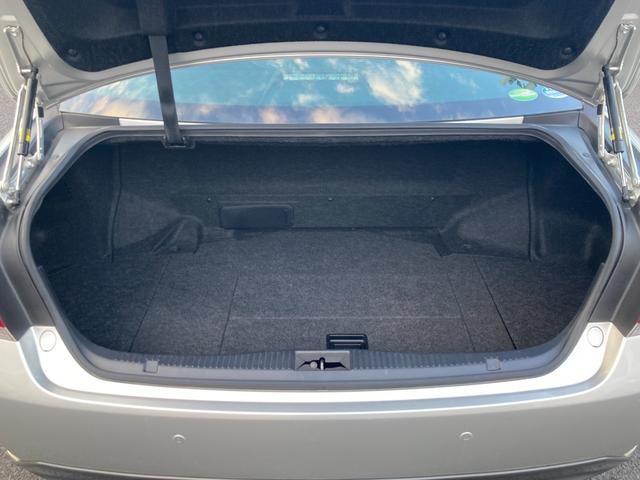 クラウンハイブリッド アスリートＳ　ワンオーナー・サンルーフ・純正ＨＤＤナビ・地デジ・ＢＴオーディオ・バックモニター・ビルトインＥＴＣ・パワーシート・スマートキー・純正ＯＰ１８ＡＷ・クルコン・ディスチャージドランプ（18枚目）