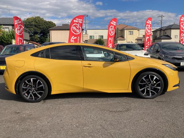 プリウス Z ワンオーナー・12.3インチディスプレイオーディオ・地デジ・BTオーディオ・マルチビューM・パノラマルーフ・純正デジタルインナーミラー・ビルトインETC・パワーシート・パワーバックドア・19インチAW(4枚目)