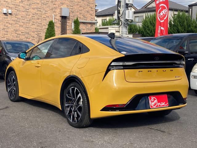プリウス Z ワンオーナー・12.3インチディスプレイオーディオ・地デジ・BTオーディオ・マルチビューM・パノラマルーフ・純正デジタルインナーミラー・ビルトインETC・パワーシート・パワーバックドア・19インチAW(9枚目)