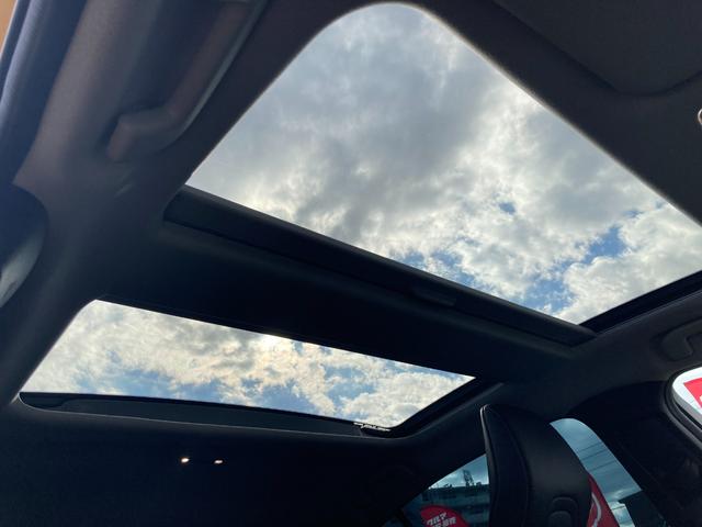 プリウス Z ワンオーナー・12.3インチディスプレイオーディオ・地デジ・BTオーディオ・マルチビューM・パノラマルーフ・純正デジタルインナーミラー・ビルトインETC・パワーシート・パワーバックドア・19インチAW(12枚目)