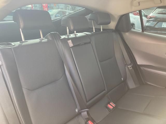 プリウス Z ワンオーナー・12.3インチディスプレイオーディオ・地デジ・BTオーディオ・マルチビューM・パノラマルーフ・純正デジタルインナーミラー・ビルトインETC・パワーシート・パワーバックドア・19インチAW(14枚目)