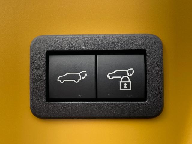 プリウス Z ワンオーナー・12.3インチディスプレイオーディオ・地デジ・BTオーディオ・マルチビューM・パノラマルーフ・純正デジタルインナーミラー・ビルトインETC・パワーシート・パワーバックドア・19インチAW(36枚目)