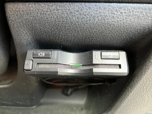 ノート ニスモ　Ｓ　ワンオーナー　走行２万５千キロ台　５速マニュアル　前左右純正レカロシート　オーテックマフラー　ＬＥＤヘッド　アルパインＳＤナビ・７００Ｗ　フルセグ　Ｂガイドモニター　前後ドライブレコーダー　ＥＴＣ（22枚目）