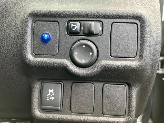 ノート ニスモ　Ｓ　ワンオーナー　走行２万５千キロ台　５速マニュアル　前左右純正レカロシート　オーテックマフラー　ＬＥＤヘッド　アルパインＳＤナビ・７００Ｗ　フルセグ　Ｂガイドモニター　前後ドライブレコーダー　ＥＴＣ（23枚目）