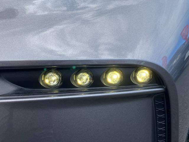 ノート ニスモ　Ｓ　ワンオーナー　走行２万５千キロ台　５速マニュアル　前左右純正レカロシート　オーテックマフラー　ＬＥＤヘッド　アルパインＳＤナビ・７００Ｗ　フルセグ　Ｂガイドモニター　前後ドライブレコーダー　ＥＴＣ（52枚目）