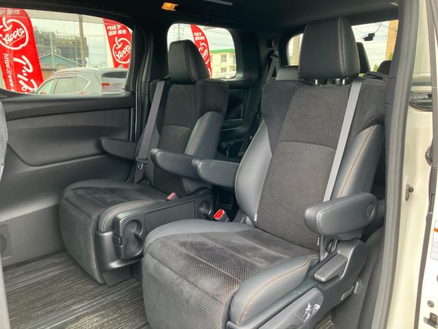 アルファード 2.5S タイプゴールド セーフティセンス 両側パワスラ パワーバックドア 三眼LEDヘッドライト 純正ナビ フルセグ Bガイドモニター 後席フリップダウンモニター ナビ連動ビルトインETC 2列目左右オットマン 純正18AW(8枚目)