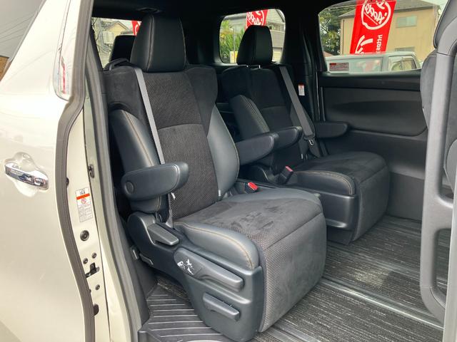 アルファード 2.5S タイプゴールド セーフティセンス 両側パワスラ パワーバックドア 三眼LEDヘッドライト 純正ナビ フルセグ Bガイドモニター 後席フリップダウンモニター ナビ連動ビルトインETC 2列目左右オットマン 純正18AW(9枚目)