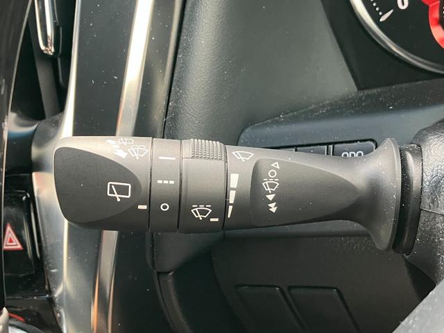 アルファード 2.5S タイプゴールド セーフティセンス 両側パワスラ パワーバックドア 三眼LEDヘッドライト 純正ナビ フルセグ Bガイドモニター 後席フリップダウンモニター ナビ連動ビルトインETC 2列目左右オットマン 純正18AW(16枚目)