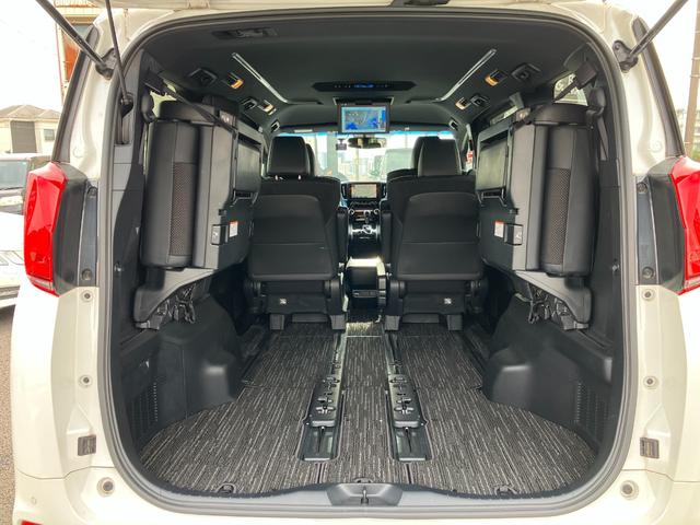 アルファード 2.5S タイプゴールド セーフティセンス 両側パワスラ パワーバックドア 三眼LEDヘッドライト 純正ナビ フルセグ Bガイドモニター 後席フリップダウンモニター ナビ連動ビルトインETC 2列目左右オットマン 純正18AW(23枚目)