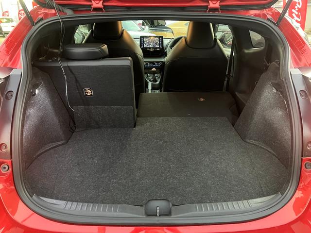 ＧＲヤリス ＲＺ　ハイパフォーマンス　ファースト　エディション　走行８５００キロ台　モリゾーサイン入りフロントガラス　マーブル柄カーボンルーフ　クスコＦタワーバー　ＨＫＳ左右出しマフラー　セーフティセンス　ＬＥＤヘッド　純正ナビ　バックカメラ　前後ドラレコ　ＥＴＣ（25枚目）