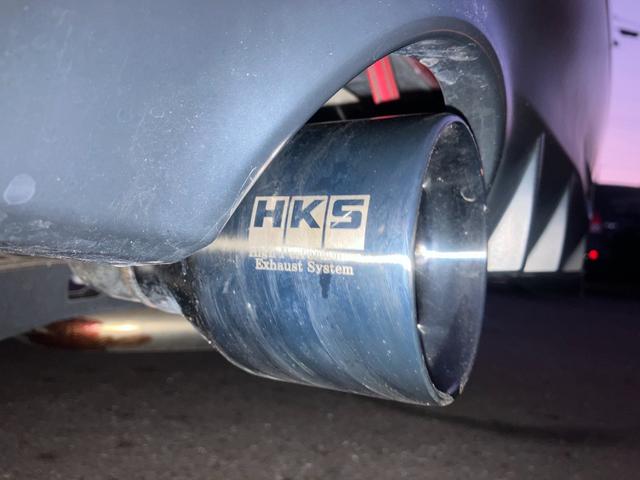 ＧＲヤリス ＲＺ　ハイパフォーマンス　ファースト　エディション　走行８５００キロ台　モリゾーサイン入りフロントガラス　マーブル柄カーボンルーフ　クスコＦタワーバー　ＨＫＳ左右出しマフラー　セーフティセンス　ＬＥＤヘッド　純正ナビ　バックカメラ　前後ドラレコ　ＥＴＣ（70枚目）