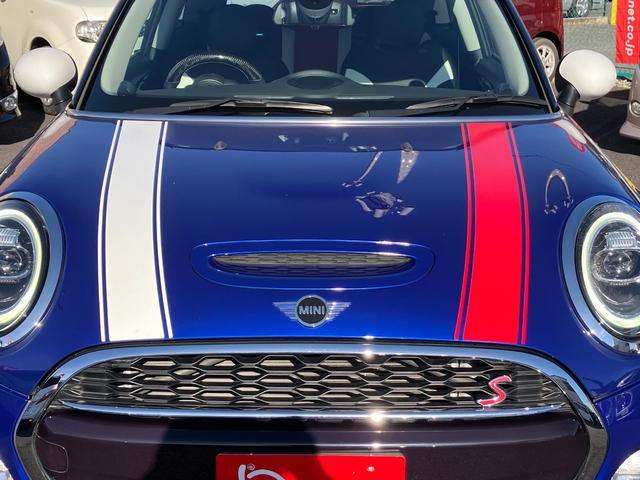 電車でご来店の場合、最寄り駅は埼玉高速鉄道埼玉スタジアム線の新井宿駅です。徒歩５分くらいではありますがご連絡いただければ駅までお迎えにあがります。詳しくはスタッフまで⇒０１２０−８７−５３３５