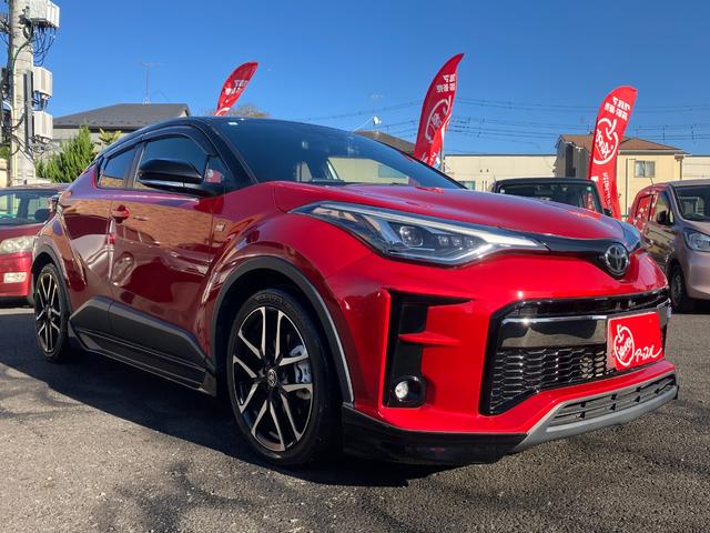 Ｃ－ＨＲ Ｓ　ＧＲスポーツ　ワンオーナー　純正ナビ　フルセグ　パノラミックビューモニター　ＬＥＤヘッドライト＆フォグ　ハーフレザーシート　セーフティセンス　ナビ連動ビルトインＥＴＣ２．０　前左右シートヒーター　革巻きステアリング（4枚目）