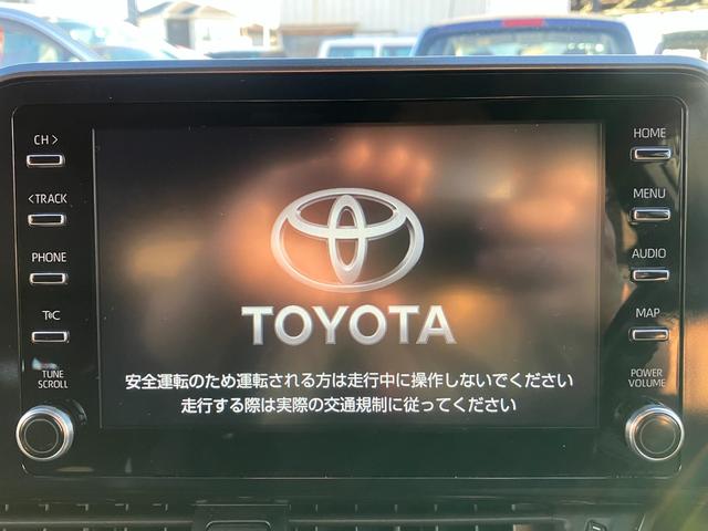 Ｃ－ＨＲ Ｓ　ＧＲスポーツ　ワンオーナー　純正ナビ　フルセグ　パノラミックビューモニター　ＬＥＤヘッドライト＆フォグ　ハーフレザーシート　セーフティセンス　ナビ連動ビルトインＥＴＣ２．０　前左右シートヒーター　革巻きステアリング（17枚目）