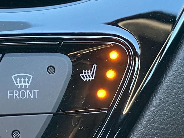 Ｃ－ＨＲ Ｓ　ＧＲスポーツ　ワンオーナー　純正ナビ　フルセグ　パノラミックビューモニター　ＬＥＤヘッドライト＆フォグ　ハーフレザーシート　セーフティセンス　ナビ連動ビルトインＥＴＣ２．０　前左右シートヒーター　革巻きステアリング（19枚目）