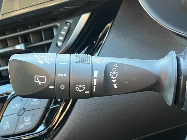 Ｃ－ＨＲ Ｓ　ＧＲスポーツ　ワンオーナー　純正ナビ　フルセグ　パノラミックビューモニター　ＬＥＤヘッドライト＆フォグ　ハーフレザーシート　セーフティセンス　ナビ連動ビルトインＥＴＣ２．０　前左右シートヒーター　革巻きステアリング（39枚目）