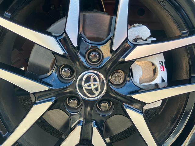 Ｃ－ＨＲ Ｓ　ＧＲスポーツ　ワンオーナー　純正ナビ　フルセグ　パノラミックビューモニター　ＬＥＤヘッドライト＆フォグ　ハーフレザーシート　セーフティセンス　ナビ連動ビルトインＥＴＣ２．０　前左右シートヒーター　革巻きステアリング（63枚目）