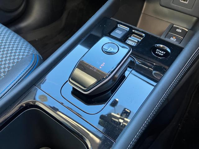 キックス Ｘ　走行５６００キロ　１オーナー　エマージェンシーブレーキ　プロパイロット　純正ＳＤナビ　フルセグ　アラウンドビューモニター（ナビ＆ルームミラー）　ＬＥＤヘッドライト＆フォグ　ナビ連動前後ドラレコ＆ＥＴＣ（32枚目）