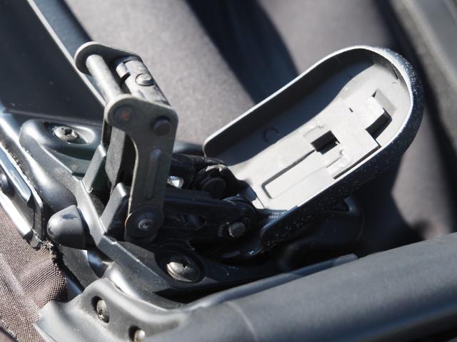 幌のフレームや各パーツも傷みは少ない状態です