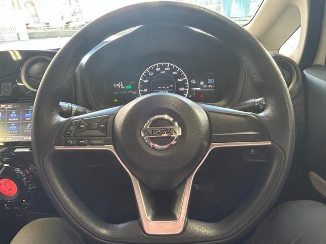 ノート ｅ－パワー　Ｘ　純正ＳＤナビ　バックモニター　フルセグＴＶ　ＢＴオーディオ　ＤＶＤビデオ再生　ＥＴＣ　インテリジェントキー２つ　純正エアロ（16枚目）