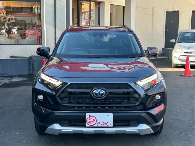 ＲＡＶ４ ハイブリッドアドベンチャー　パノラマムーンルーフ　デジタルインナーミラー　純正ＳＤナビ　バックモニター　シートヒーター　ワンオーナー　スマートキー２つ（2枚目）