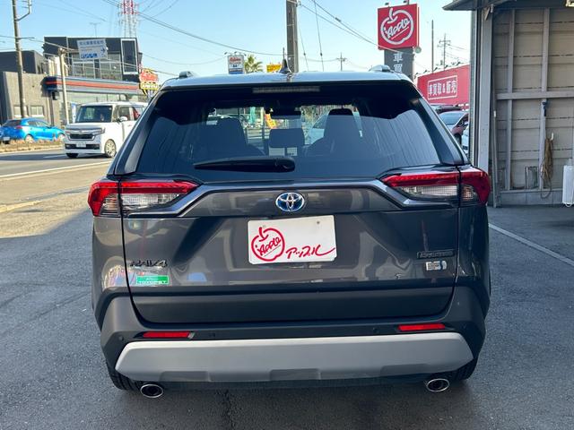 ＲＡＶ４ ハイブリッドアドベンチャー　パノラマムーンルーフ　デジタルインナーミラー　純正ＳＤナビ　バックモニター　シートヒーター　ワンオーナー　スマートキー２つ（3枚目）