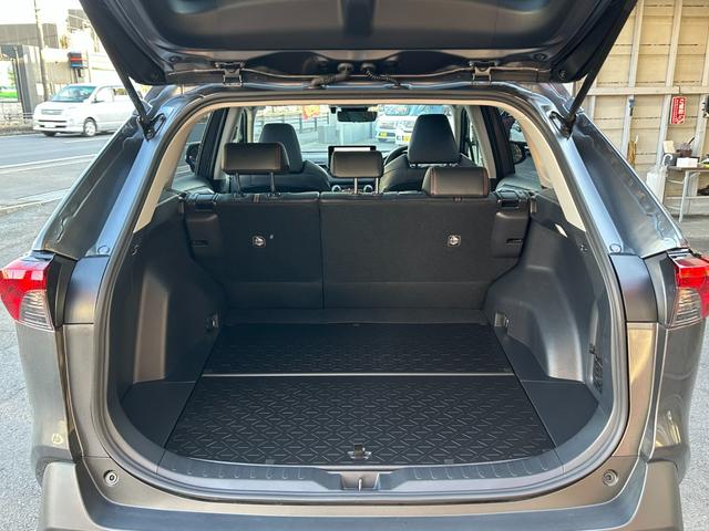 ＲＡＶ４ ハイブリッドアドベンチャー　パノラマムーンルーフ　デジタルインナーミラー　純正ＳＤナビ　バックモニター　シートヒーター　ワンオーナー　スマートキー２つ（18枚目）