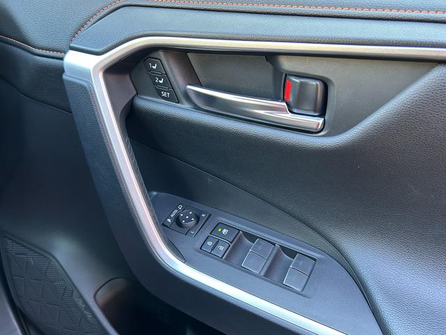 ＲＡＶ４ ハイブリッドアドベンチャー　パノラマムーンルーフ　デジタルインナーミラー　純正ＳＤナビ　バックモニター　シートヒーター　ワンオーナー　スマートキー２つ（49枚目）