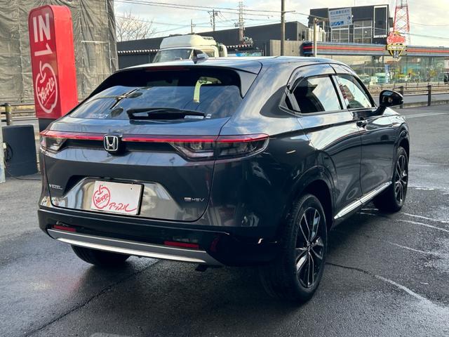 ヴェゼル ｅ：ＨＥＶ　Ｚ　ワンオーナー・純正インターナビ・マルチビューカメラ・フルセグＴＶ・ＢＴオーディオ・パワーバックドア・ＥＴＣ・スマートキー２つ・純正ＡＷ（8枚目）