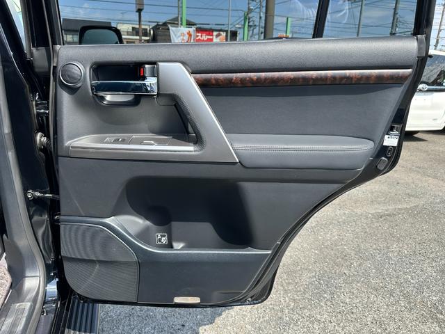 TOYOTA LAND CRUISER ZX | 2012 | BLACK M | 50064 km | details