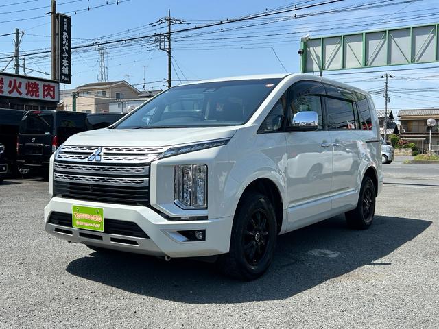 デリカＤ：５ Ｐ　１年保証付き　後席モニター　シートヒーター　全周囲カメラ　両側電動スライドドア　ナビ　ＴＶ　ＥＴＣ　バックカメラ　Ｂｌｕｅｔｏｏｔｈ接続　電動リアゲート　クリアランスソナー　社外アルミホイール　４ＷＤ（3枚目）