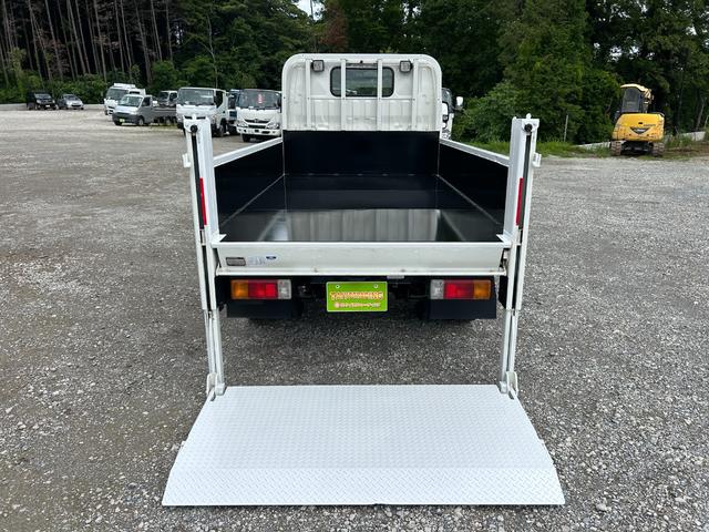デュトロ 　１年保証付き　２ｔ　全低床　パワーゲート　ＡＴ車　ディーゼルターボ　荷台内寸　長さ３０６０ｍｍ　幅１６００ｍｍ　ＴＶ　ＥＴＣ　Ｂｌｕｅｔｏｏｔｈ接続　電動格納ミラー　２トン　２トントラック　ＰＧ　垂直（49枚目）