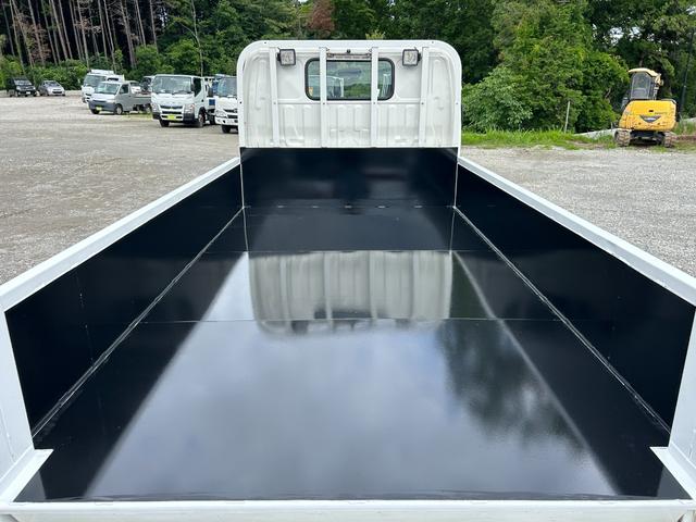 デュトロ 　１年保証付き　２ｔ　全低床　パワーゲート　ＡＴ車　ディーゼルターボ　荷台内寸　長さ３０６０ｍｍ　幅１６００ｍｍ　ＴＶ　ＥＴＣ　Ｂｌｕｅｔｏｏｔｈ接続　電動格納ミラー　２トン　２トントラック　ＰＧ　垂直（51枚目）