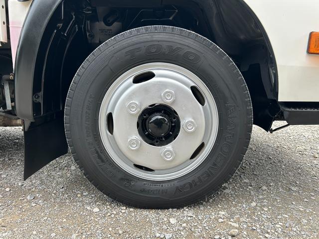 デュトロ 　１年保証付き　２ｔ　全低床　パワーゲート　ＡＴ車　ディーゼルターボ　荷台内寸　長さ３０６０ｍｍ　幅１６００ｍｍ　ＴＶ　ＥＴＣ　Ｂｌｕｅｔｏｏｔｈ接続　電動格納ミラー　２トン　２トントラック　ＰＧ　垂直（55枚目）