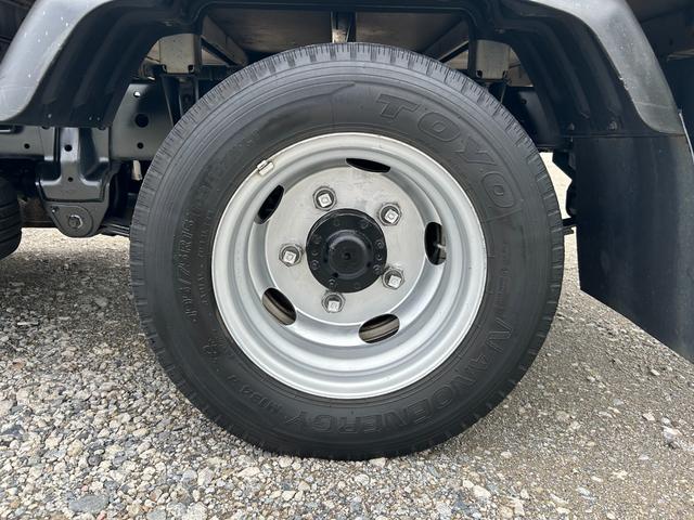 デュトロ 　１年保証付き　２ｔ　全低床　パワーゲート　ＡＴ車　ディーゼルターボ　荷台内寸　長さ３０６０ｍｍ　幅１６００ｍｍ　ＴＶ　ＥＴＣ　Ｂｌｕｅｔｏｏｔｈ接続　電動格納ミラー　２トン　２トントラック　ＰＧ　垂直（66枚目）