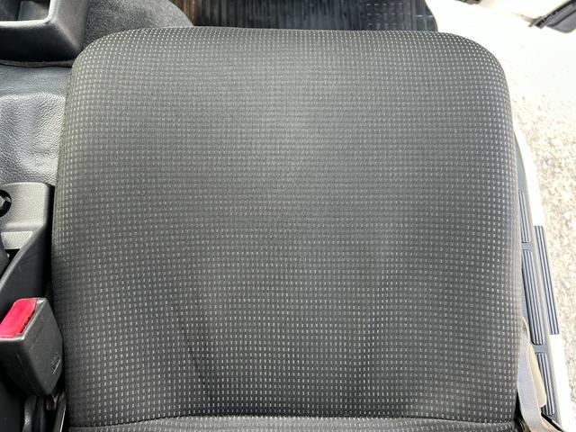 キャンター 　１．５ｔ　全低床　ＡＴ車　ディーゼルターボ　１年保証付き　荷台内寸　長さ３１００ｍｍ　幅１６００ｍｍ　ナビ　ＴＶ　ＥＴＣ　電動格納ミラー　坂道発進補助装置付　１．５トン　１．５トントラック　平ボディ（31枚目）