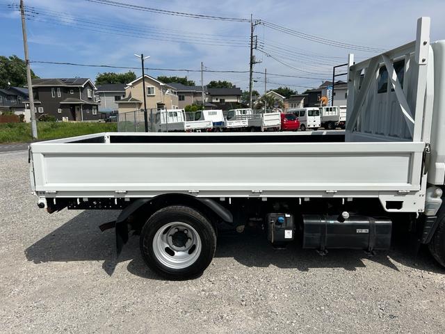 キャンター 　１．５ｔ　全低床　ＡＴ車　ディーゼルターボ　１年保証付き　荷台内寸　長さ３１００ｍｍ　幅１６００ｍｍ　ナビ　ＴＶ　ＥＴＣ　電動格納ミラー　坂道発進補助装置付　１．５トン　１．５トントラック　平ボディ（70枚目）