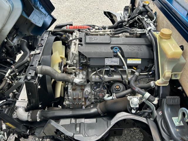 キャンター 　全低床カスタム　１．５ｔ　ＡＴ車　ディーゼルターボ　１年保証付き　荷台内寸長さ３１００ｍｍ　幅１６００ｍｍ　ナビ　ＴＶ　ＥＴＣ　両側電動格納ミラー　荷台鉄板張　１．５トン　１．５トントラック　平ボディ（43枚目）