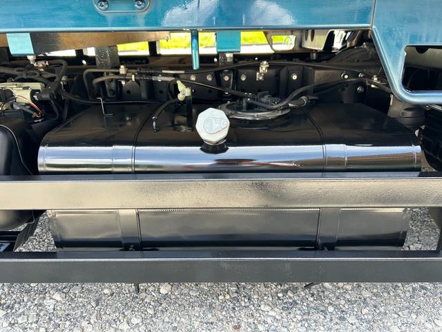 キャンター 　全低床カスタム　１．５ｔ　ＡＴ車　ディーゼルターボ　１年保証付き　荷台内寸長さ３１００ｍｍ　幅１６００ｍｍ　ナビ　ＴＶ　ＥＴＣ　両側電動格納ミラー　荷台鉄板張　１．５トン　１．５トントラック　平ボディ（79枚目）