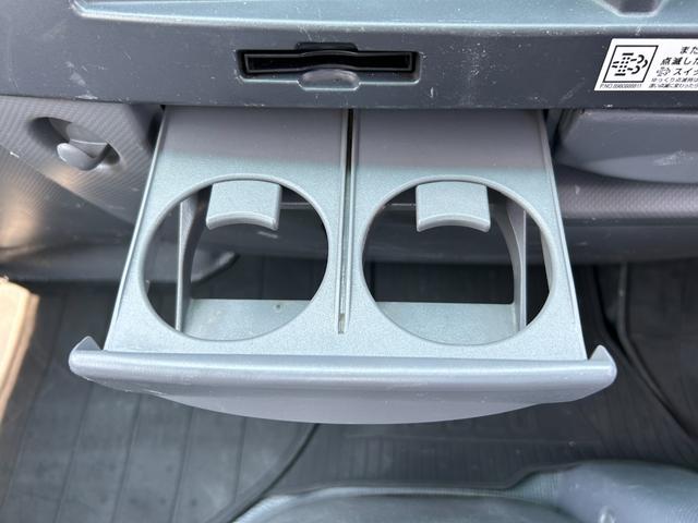 エルフトラック フラットロー　１．５ｔ　ＡＴ車　ディーゼルターボ　荷台内寸　長さ３０７０ｍｍ　幅１６００ｍｍ　ナビ　ＥＴＣ　バックカメラ　ドライブレコーダー　３人乗り　１．５トン　１．５トントラック　平ボディ　アイドリングストップ（29枚目）