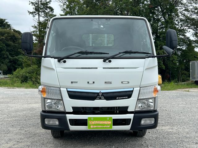 キャンター 全低床　２ｔ　ＡＴ車　１年保証付　ディーゼルターボ　荷台縞板張り　荷台内寸長さ３１００ｍｍ　幅１６００ｍｍ　ＥＴＣ　バックモニター　ドラレコ　電動格納ミラー　坂道発進補助装置　キーレス　２トン　２トントラック（2枚目）