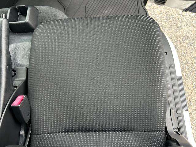 キャンター 全低床　２ｔ　ＡＴ車　１年保証付　ディーゼルターボ　荷台縞板張り　荷台内寸長さ３１００ｍｍ　幅１６００ｍｍ　ＥＴＣ　バックモニター　ドラレコ　電動格納ミラー　坂道発進補助装置　キーレス　２トン　２トントラック（33枚目）