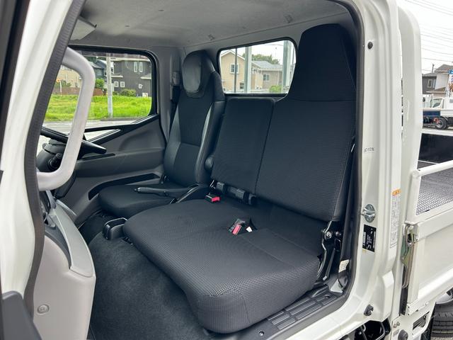 キャンター 全低床　２ｔ　ＡＴ車　１年保証付　ディーゼルターボ　荷台縞板張り　荷台内寸長さ３１００ｍｍ　幅１６００ｍｍ　ＥＴＣ　バックモニター　ドラレコ　電動格納ミラー　坂道発進補助装置　キーレス　２トン　２トントラック（36枚目）